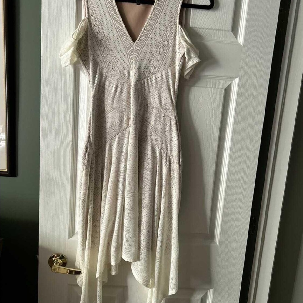 Elegant Cream Lace Dress